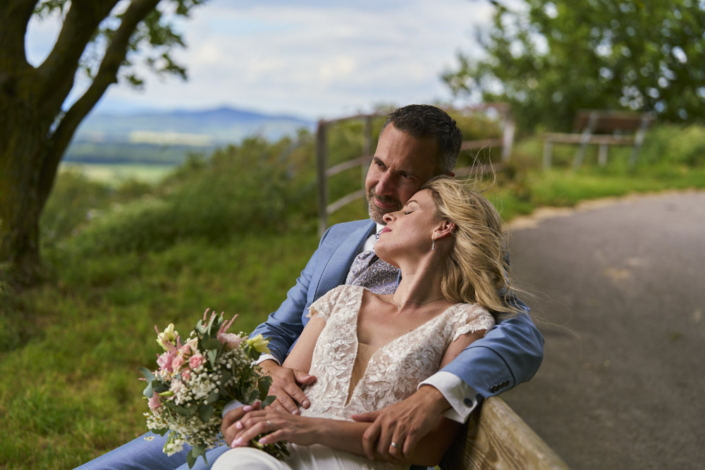 Hochzeitsfotograf in den Reben in Munzingen, Schloss Reinach